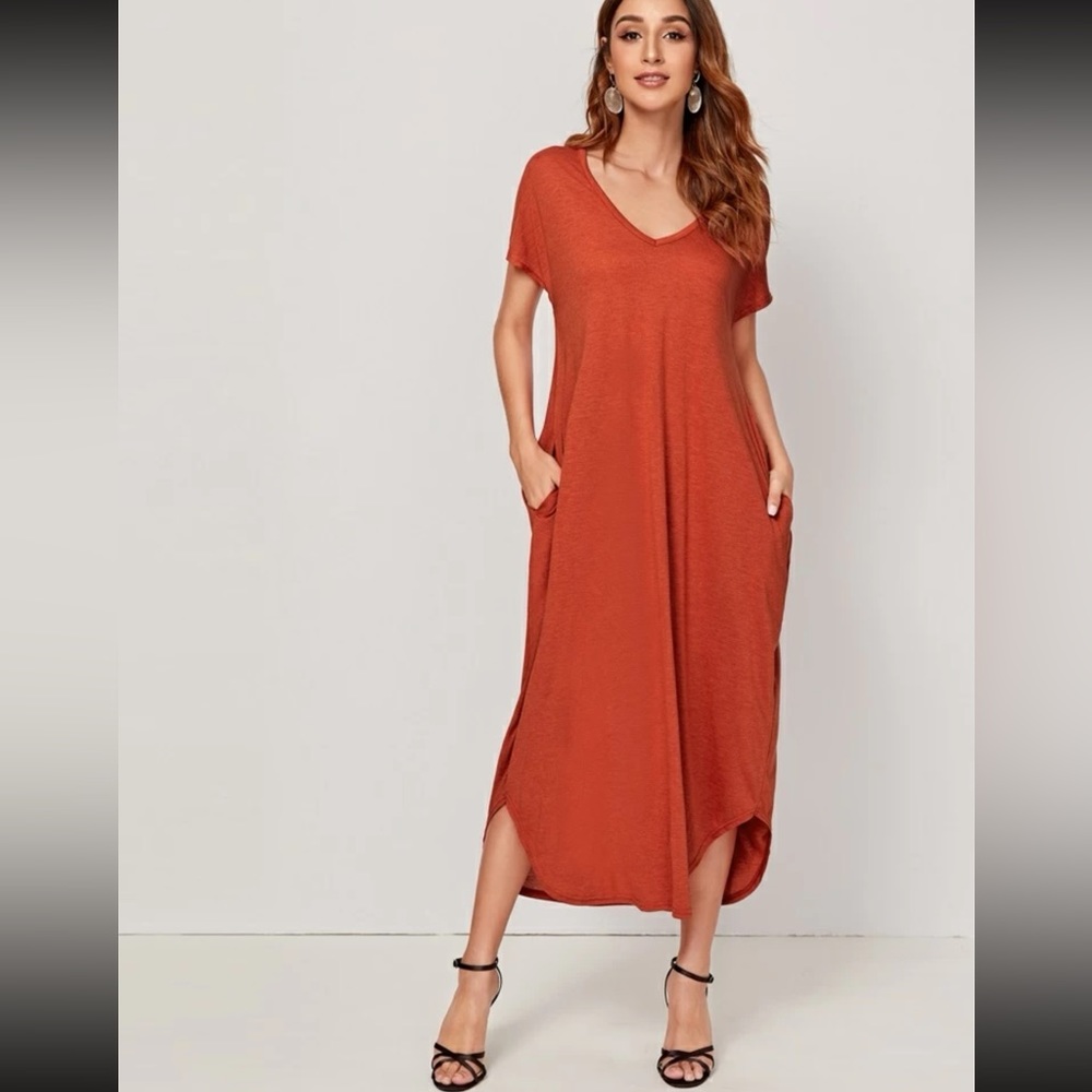 Curved Hem Tee Midi Dress With Pockets